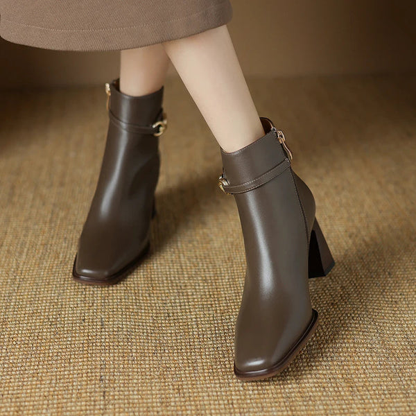 The Faelina Leather Ankle Boots Saint Ashley 